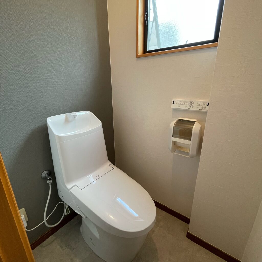 【トイレ施工事例】LIXIL LVシャワートイレ
