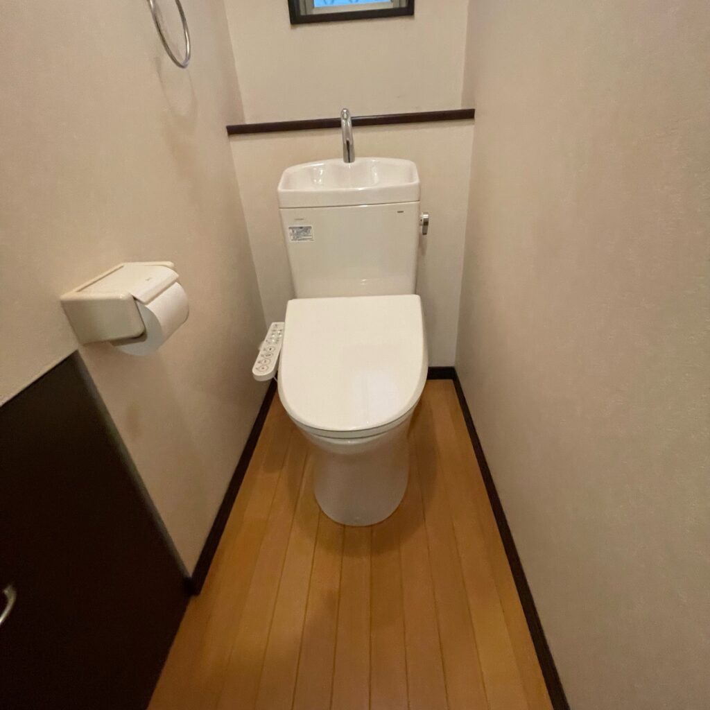 【トイレ施工事例】TOTO　ピュアレストQR